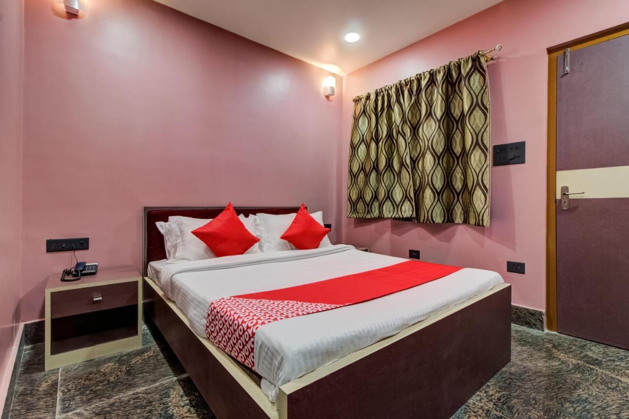 Oyo 16871 Anant Home Stay Shillong Exterior photo